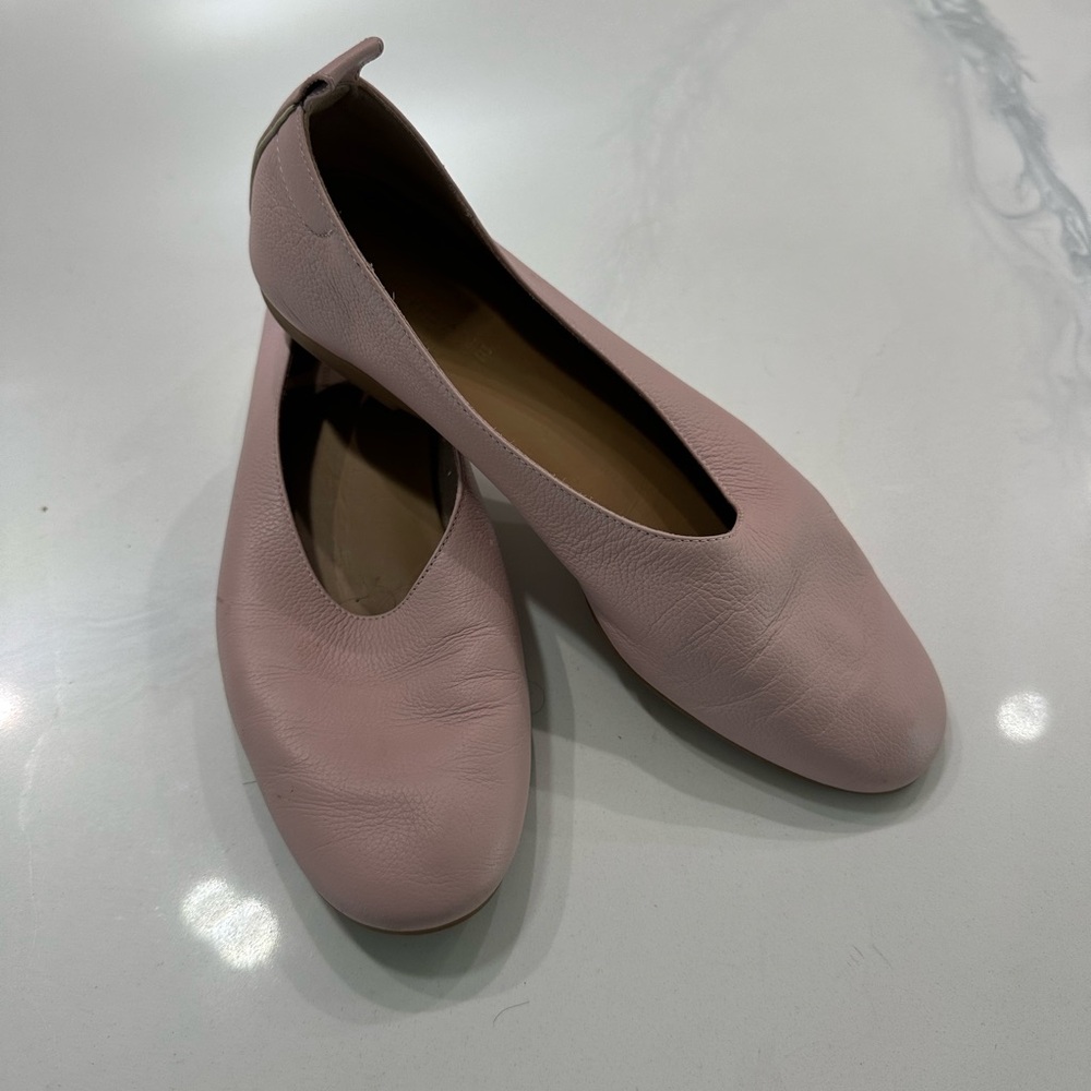 Everlane Pink Flats Minimalist Design